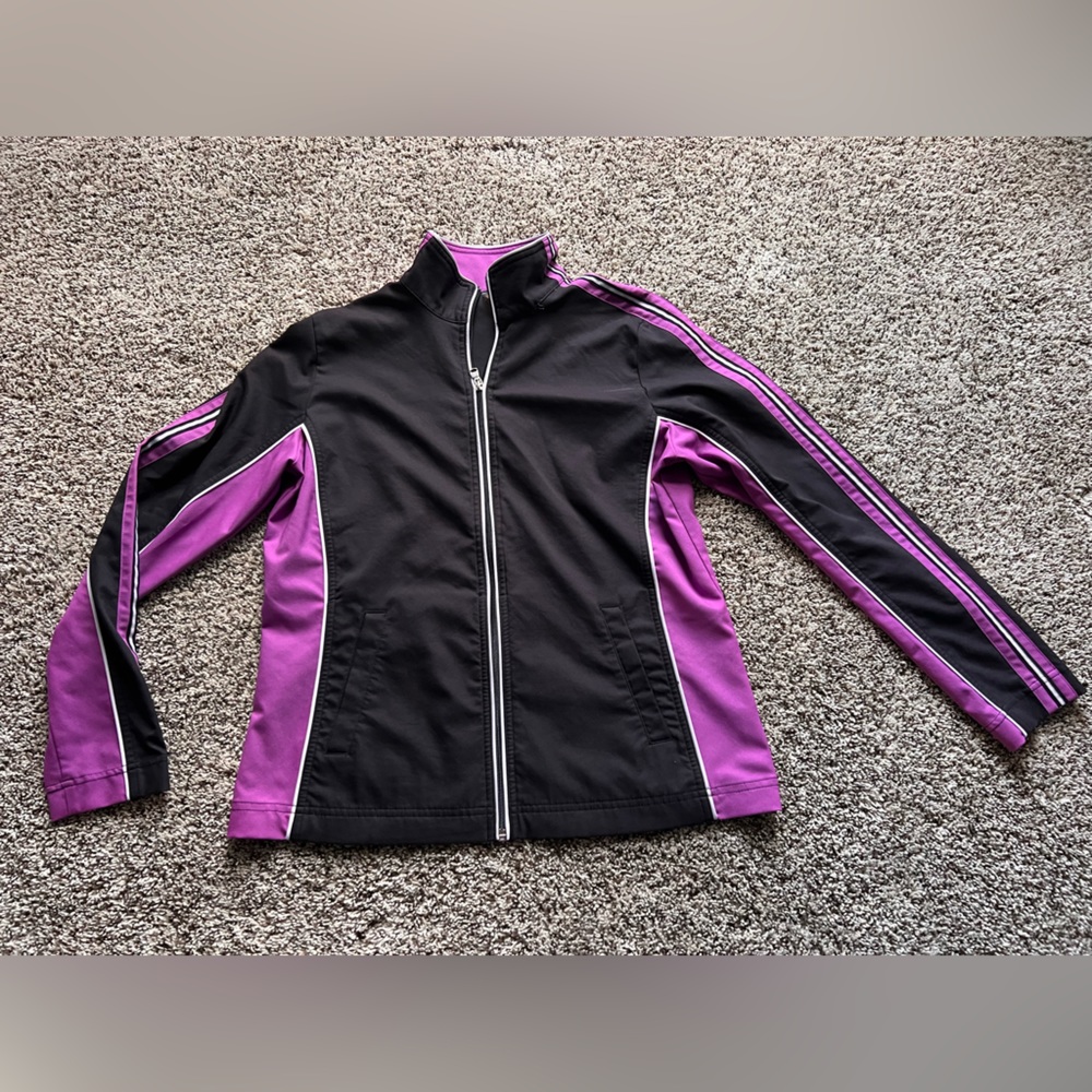 SC active. Women zip up jacket size medium.